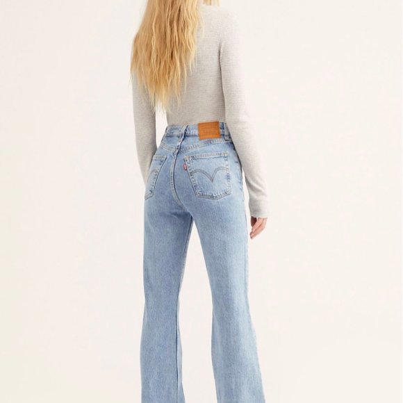 Levi’s Ribcage Jeans - Picture 2 of 9